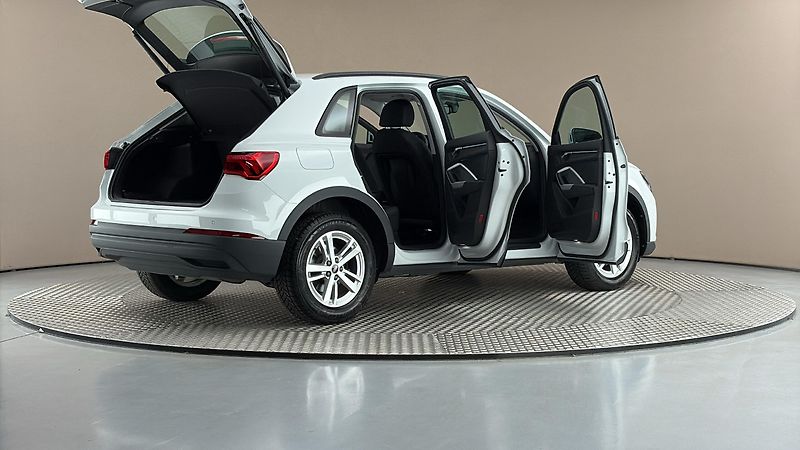 Audi Q3 1.5 35 TFSI S Tronic - fotka 6 z 29