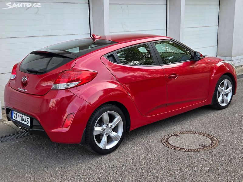 Hyundai Veloster (2012) 1.6 GDI Nové v ČR Serviska - fotka 9 z 30