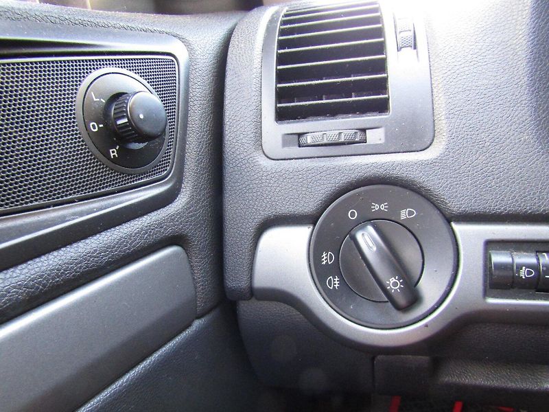 Škoda Octavia (2011) 1.6 MPI 75kW 1.MAJITEL - fotka 29 z 44