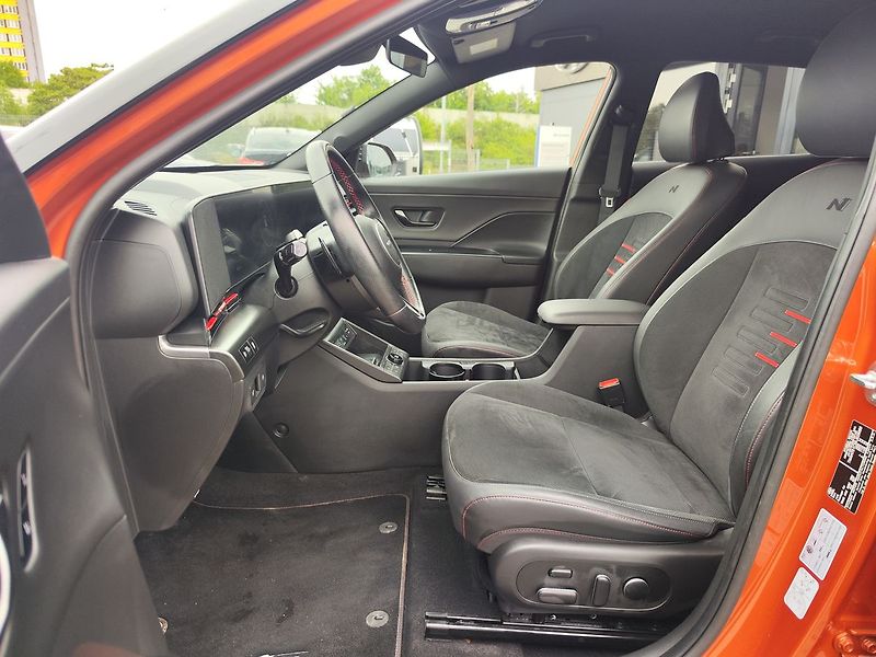 Hyundai Kona EV65kWh/150kW N-Line+ - fotka 19 z 39