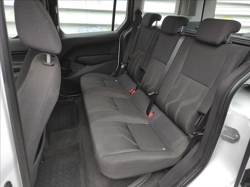 Ford Tourneo Connect 1,5TDCi Trend,ČR,1Maj,Temp. - fotka 14 z 28