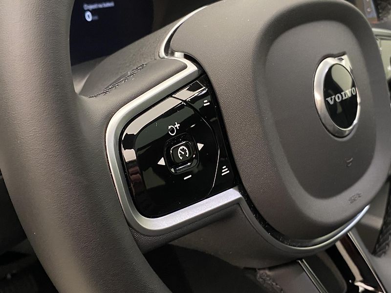 Volvo XC60 T8 AWD RECHARGE REZERVACE - fotka 20 z 65