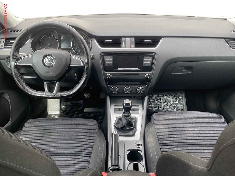 Škoda Octavia (2016) 1.6 TDi, ČR, Ambition, +kola - fotka 8 z 17