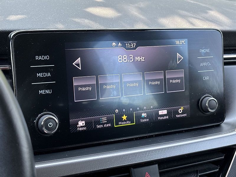 Škoda Kamiq (2023) 1.0 TSI Style - fotka 12 z 29