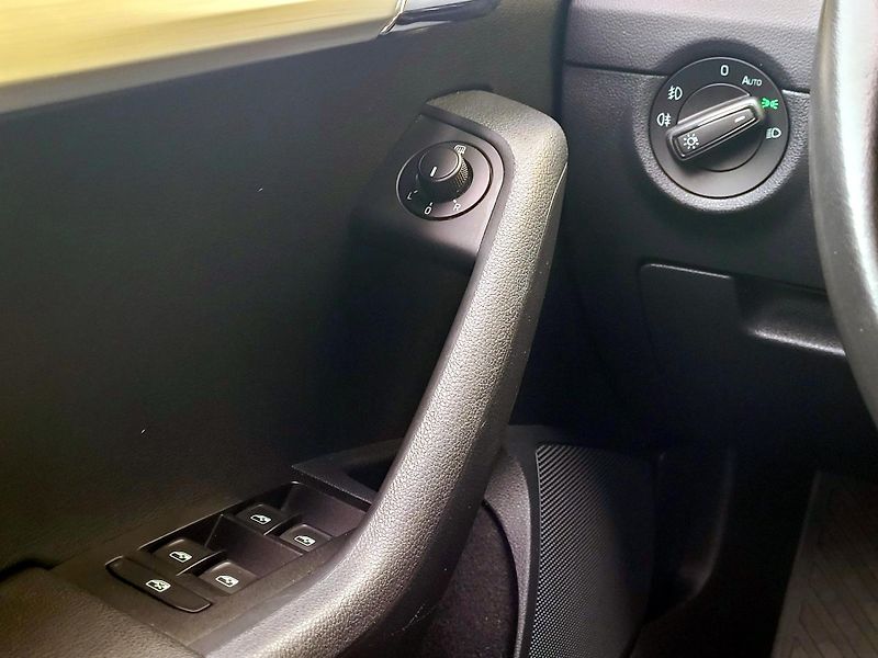Škoda Octavia 1,6TDi SERV.KNÍŽKA,CEBIA 4x4 - fotka 43 z 46