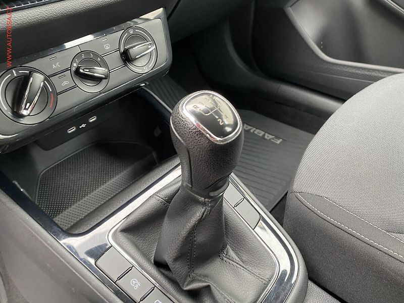 Škoda Fabia (2022) 1.0 MPi, ČR, Ambition - fotka 15 z 15