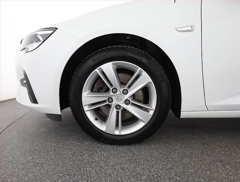 Opel Insignia (2021) 1.5 CDTI, Serv.kniha, Tempomat - fotka 19 z 19