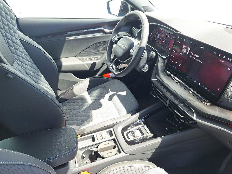 Škoda Octavia (2025) COMBI / 1.5 TSI M-HEV / 110 kW - fotka 22 z 30