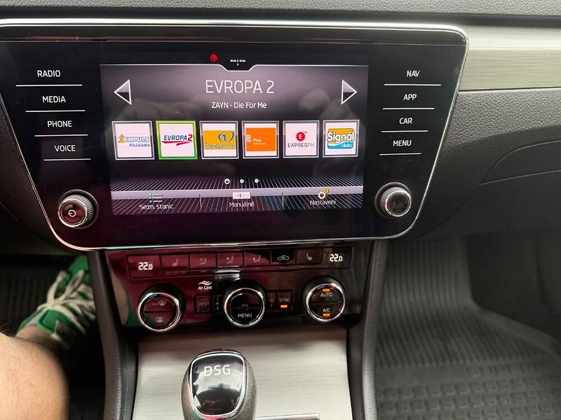 Škoda Superb (2020) 2.0 /110kW - fotka 6 z 19