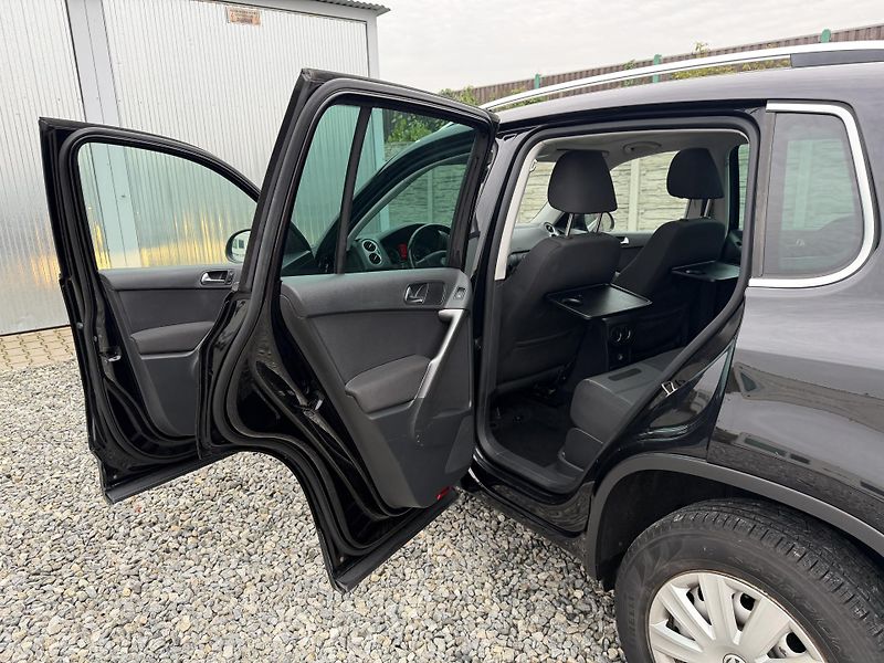 Volkswagen Tiguan 140PS 4x4 DSG PANORAMA - fotka 98 z 158