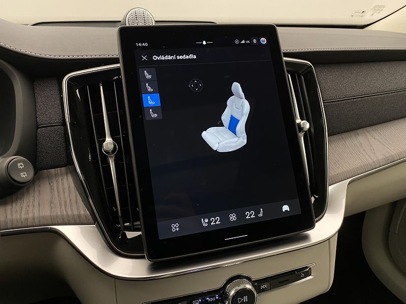 Volvo XC90 (2026) B5 AWD AUT BRIGHT ULTRA 7míst - fotka 71 z 74