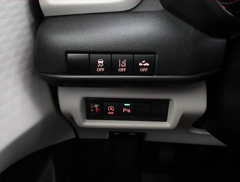 Suzuki Swift (2024) 1.2, ČR,1.maj, Serv.kniha - fotka 13 z 15