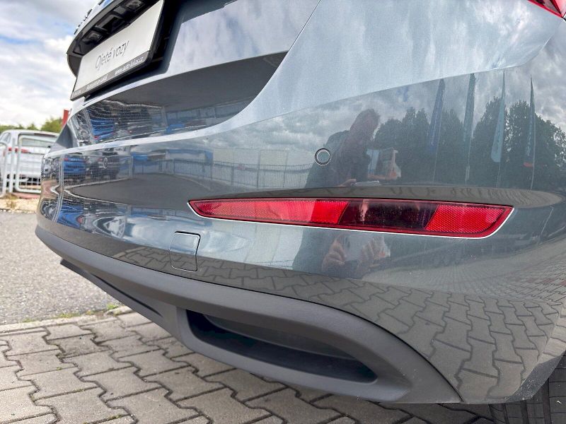 Škoda Scala (2021) DRIVE 1.0TSI 85KW 6MP - fotka 13 z 32