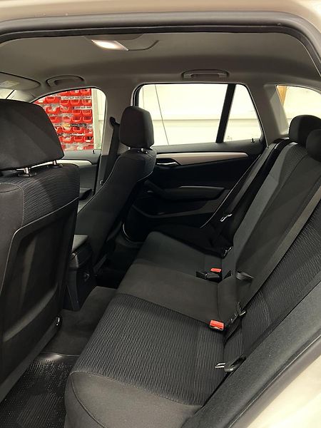 BMW X1 E84 18D 2.0D 105kW - fotka 12 z 15