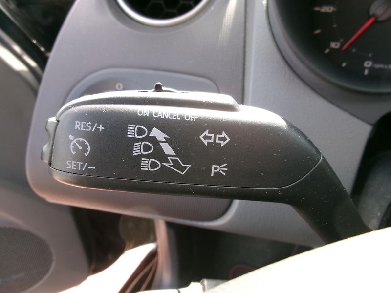Seat Ibiza (2011) 1,6TDI KLIMA BT USB TEMP - fotka 21 z 29