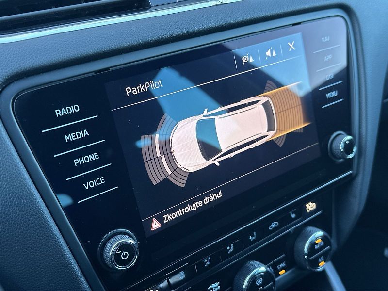 Škoda Octavia (2018) Combi 2.0 TDI DSG Style + - fotka 13 z 31