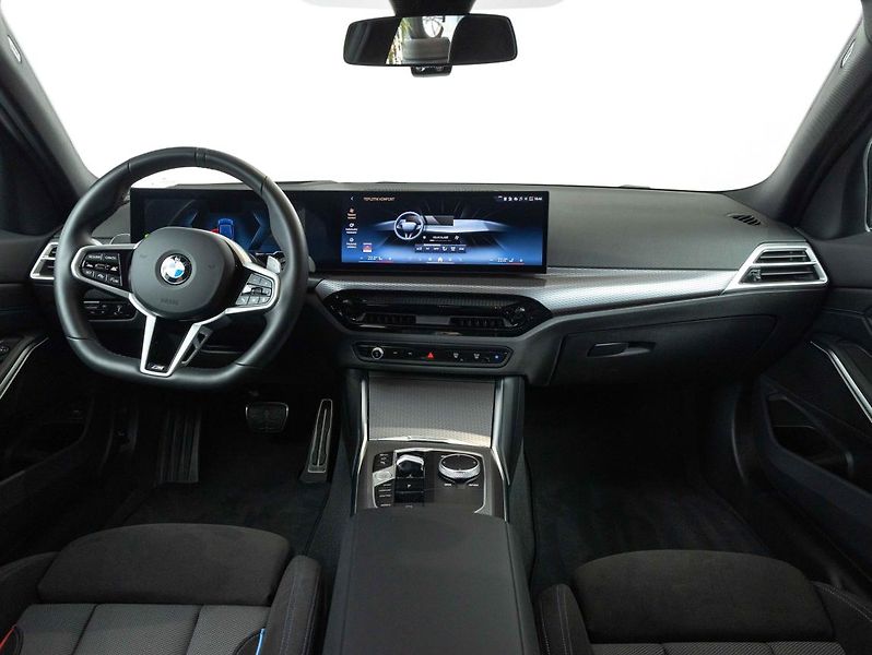 BMW Řada 3 320d Sedan - fotka 12 z 21