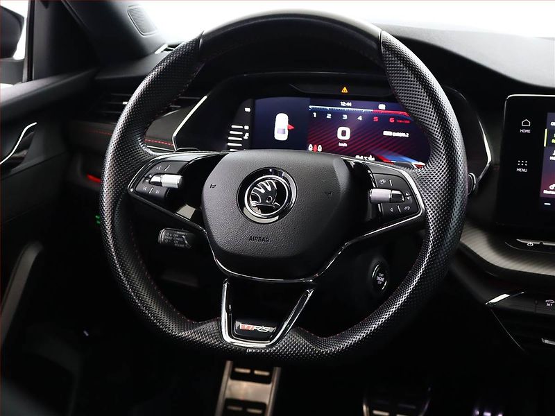 Škoda Octavia (2024) RS 2.0 TDI 4x4 - fotka 14 z 19