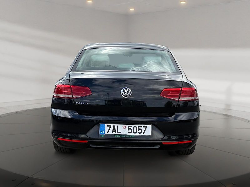Volkswagen Passat (2019) COMFORTLINE 2.0TDI 110kW CZ  - fotka 5 z 11