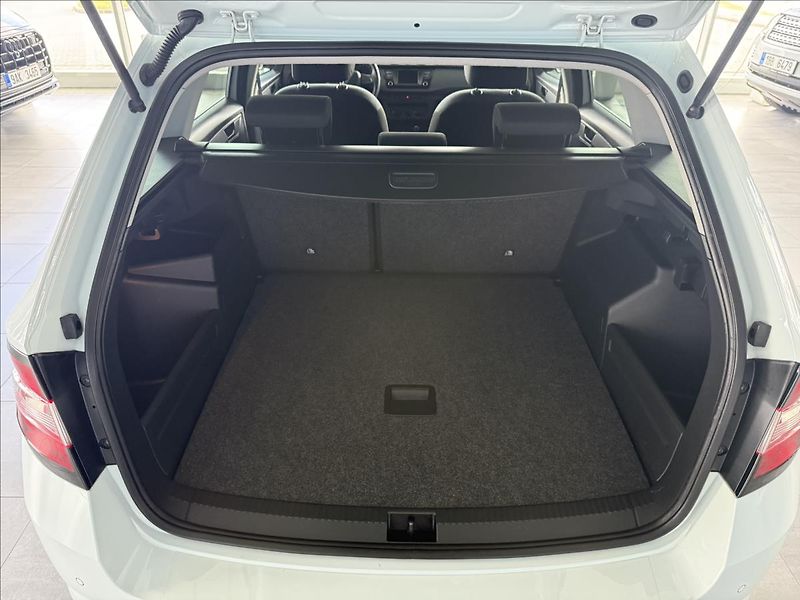 Škoda Fabia 1,2   TSI 66kW,WEBASTO - fotka 23 z 24