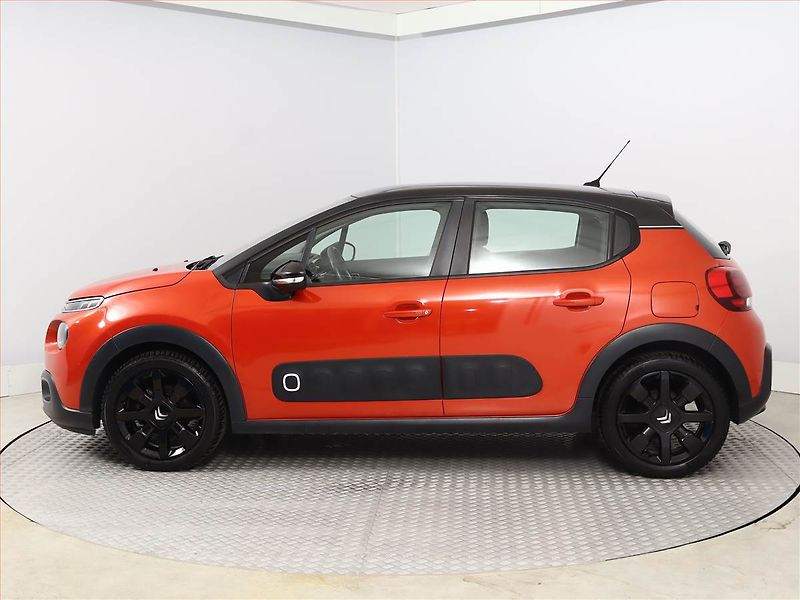 Citroën C3 (2017) 1.2 PureTech, ČR,1.maj - fotka 3 z 13