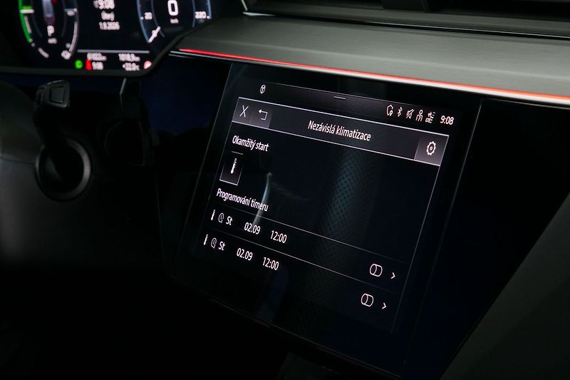 Audi e-tron 55 300kW Matrix Pano NV Tažné - fotka 31 z 47
