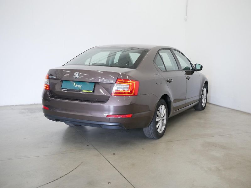 Škoda Octavia - fotka 2 z 6