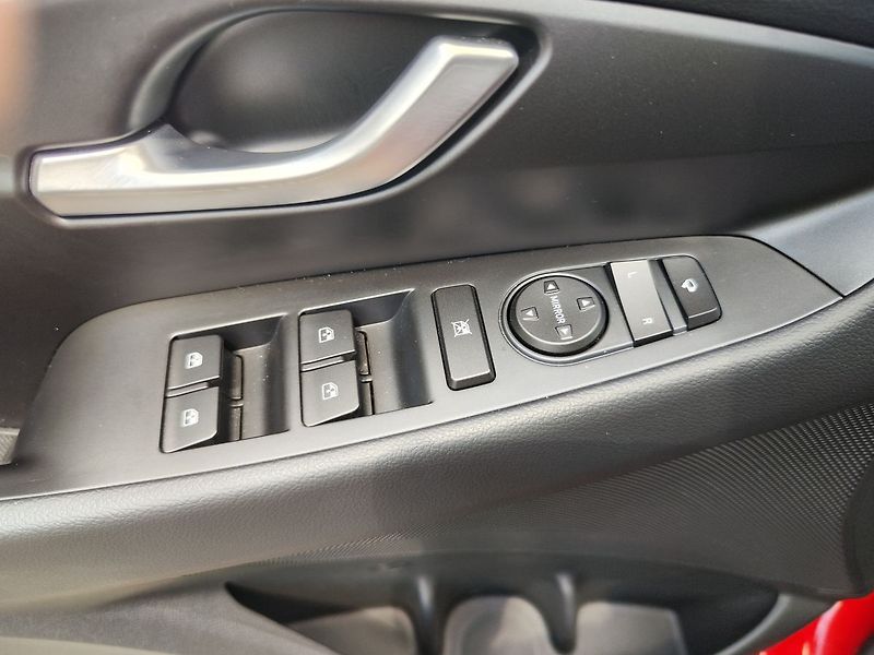 Hyundai i30 1.5 T-GDI/103kW Style Safety - fotka 34 z 36