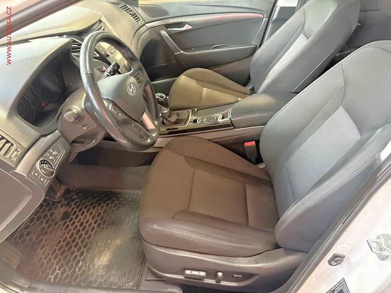 Hyundai i40 (2016) 1.7 CRDI, ČR, servis.kniha - fotka 9 z 17