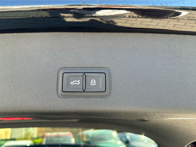 Audi Q3 TDI 110 kW 150 koní - fotka 17 z 24