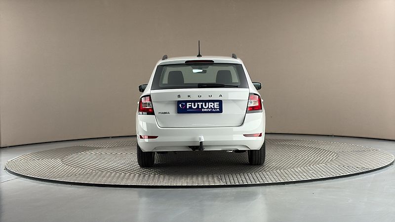 Škoda Fabia 1.0 TSI Ambition Combi - fotka 5 z 25