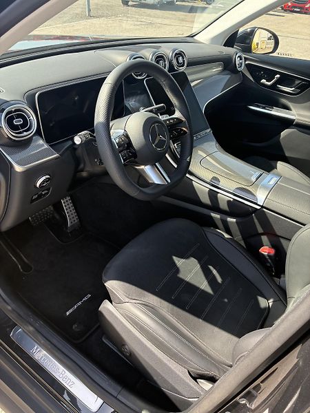 Mercedes-Benz GLC (2025) 220d 4MATIC - fotka 13 z 15