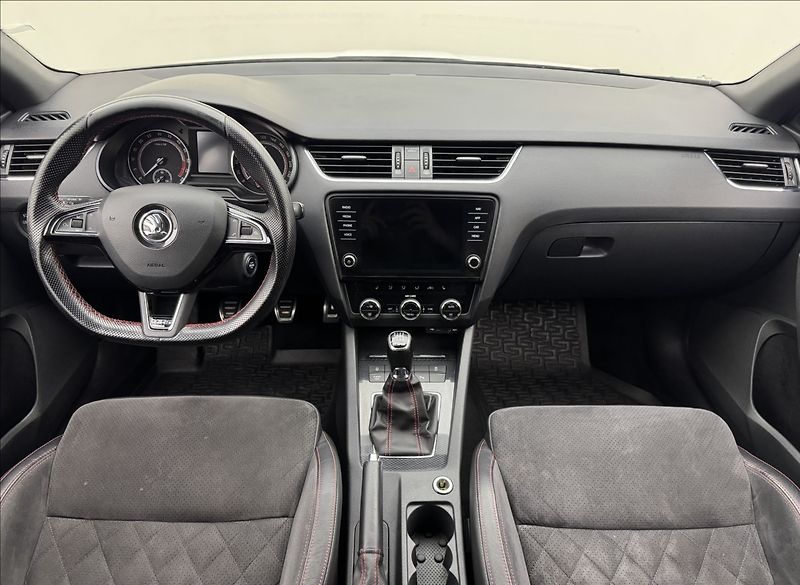 Škoda Octavia 2,0 135kW RS CHALLENGE 1MAJ ČR - fotka 6 z 43