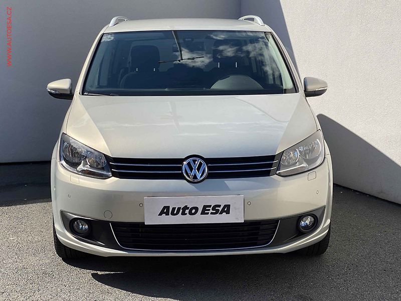 Volkswagen Touran (2014) 2.0TDi, CUP - fotka 2 z 16