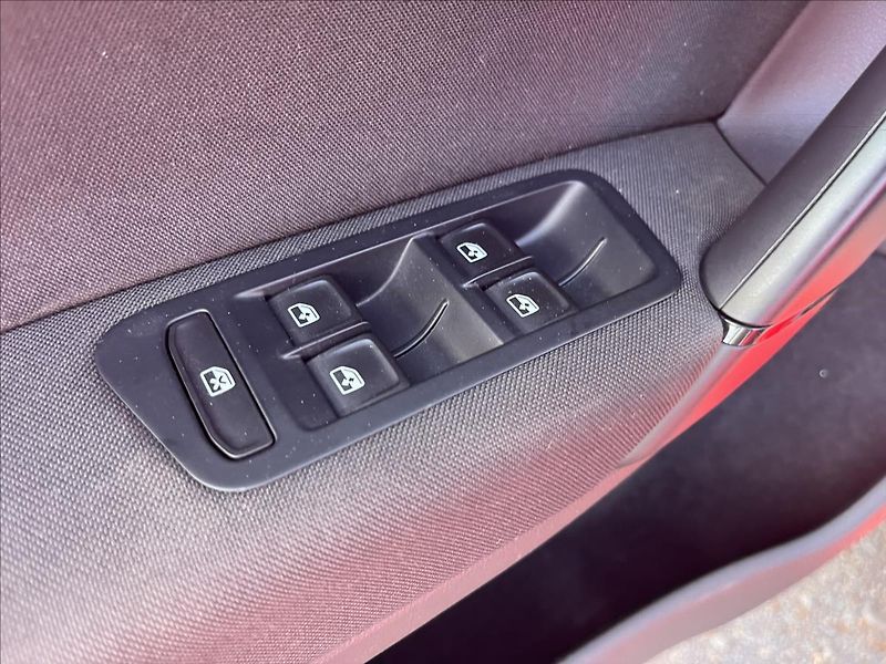 Volkswagen Golf Sportsvan 1,4 TSi 92 kW  Klima, 8x Pneu - fotka 12 z 48