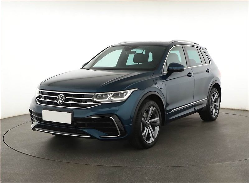 Volkswagen Tiguan (2023) R-Line 1.4 TSI eHybrid - fotka 2 z 21