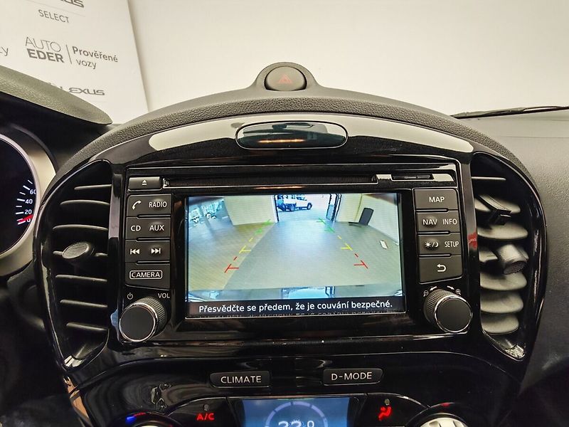 Nissan Juke 1.6 Acenta Automat - fotka 26 z 33