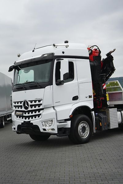Mercedes-Benz (2018) AROCS / 2651 / 6 X 4 / FASSI F - fotka 26 z 68