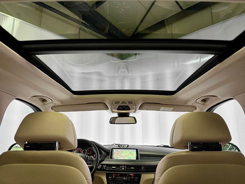 BMW X5 40d xDrive INDIVIDUAL, PANO, B - fotka 28 z 31