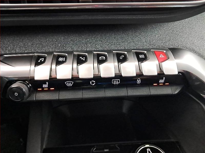 Peugeot 5008 (2019) Allure PureTech 130, Automat - fotka 20 z 21