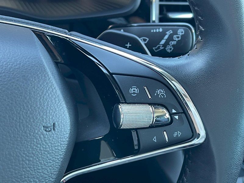 Škoda Kodiaq (2023) 2.0 TDI 110 kW DSG 4X4 L&K - fotka 11 z 35