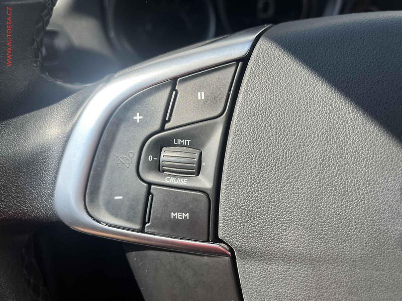 Citroën C4 (2017) 1.6 HDi, 1.maj,ČR, STK5/28 - fotka 13 z 15
