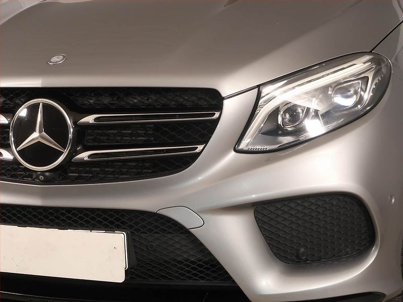 Mercedes-Benz GLE (2016) 350 d - fotka 22 z 22