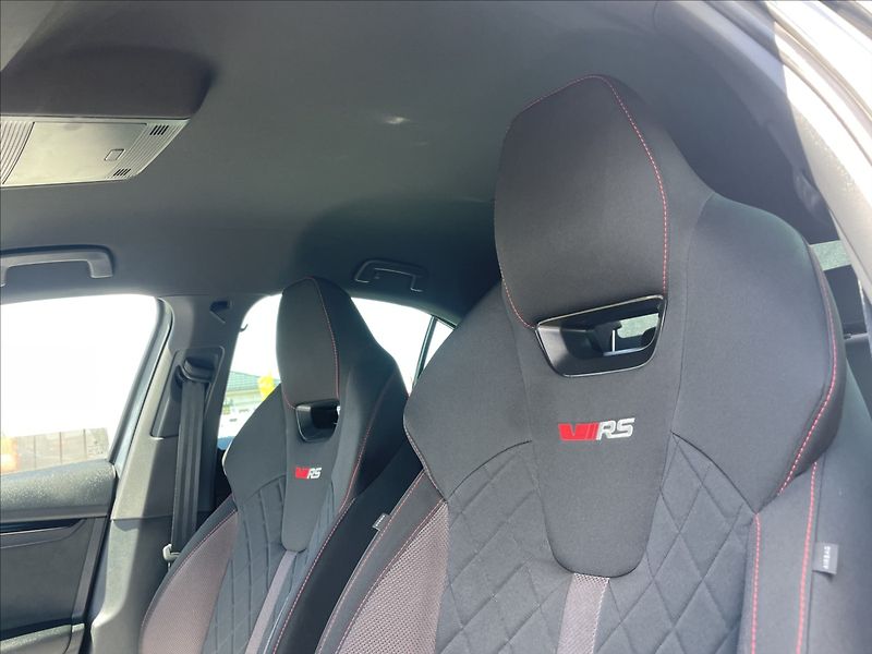 Škoda Octavia 2,0 TSi 180kw RS DSG Style Plu - fotka 24 z 39