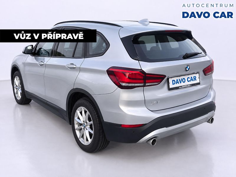 BMW X1 2,0 18d 110kW xD Automat CZ LE - fotka 2 z 12