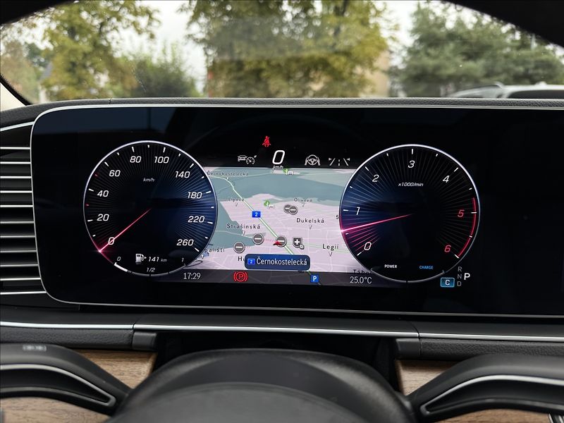 Mercedes-Benz GLE 450d AMG 4Matic Vzduch - fotka 15 z 23