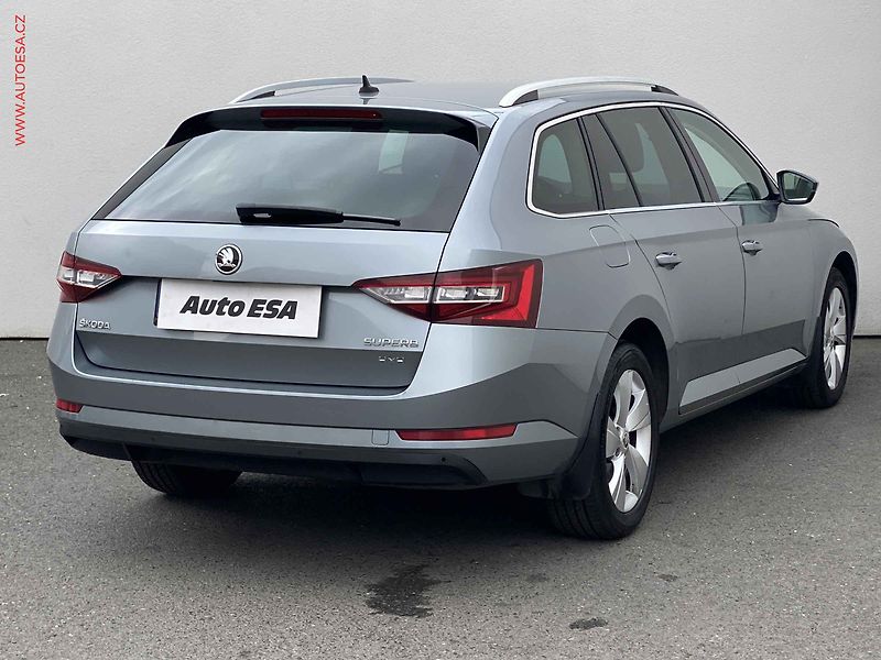 Škoda Superb (2016) 2.0 TDI 4x4, ČR, Style, DSG - fotka 4 z 19