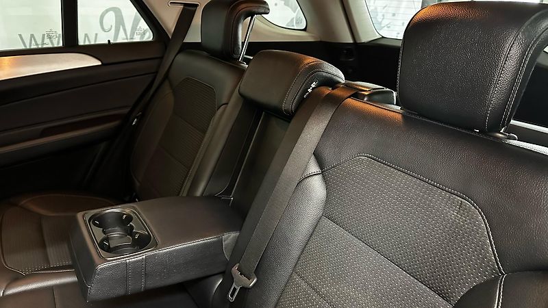 Mercedes-Benz GLE 250D / 4.MATIC / DVĚ SADY KOL - fotka 19 z 46