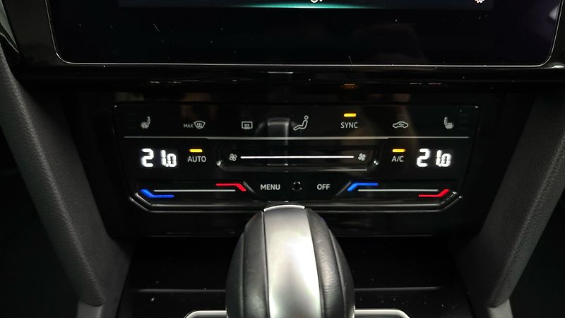 Volkswagen Arteon 2.0 TDI DSG Elegance Shooting - fotka 13 z 31