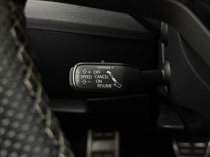 Škoda Superb 2,0 SPORTLINE 4X4 DSG 350HPAPR - fotka 11 z 55
